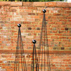 Hampton Obelisk (Various Sizes)