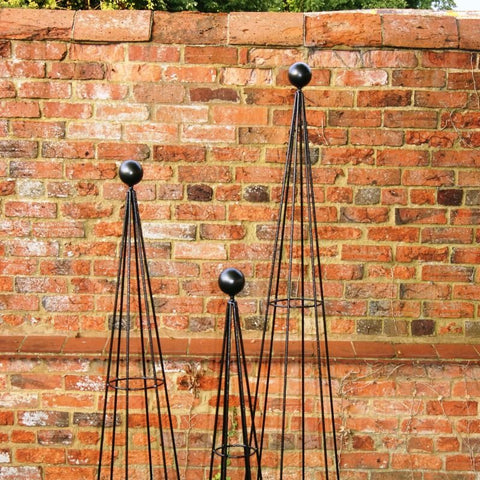Hampton Obelisk (Various Sizes)
