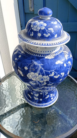 Antique Chinese Porcelain Large Ginger Jar & Cover