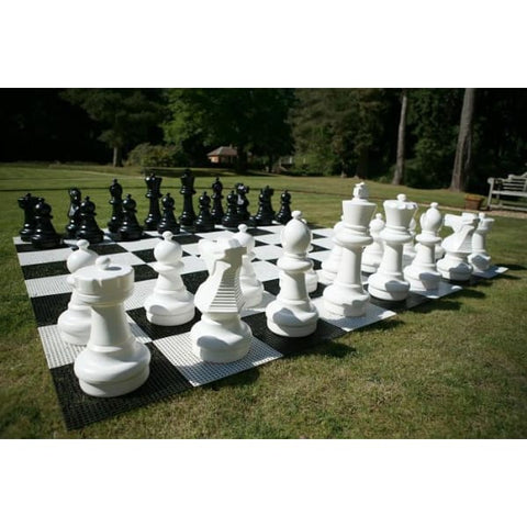Giant Chess Set - Heritage Gardens UK Online Garden Centre